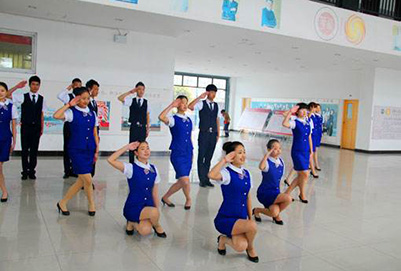 四川高铁学校