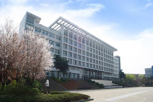 重庆市蜀都职业技术学校是民办还是公办