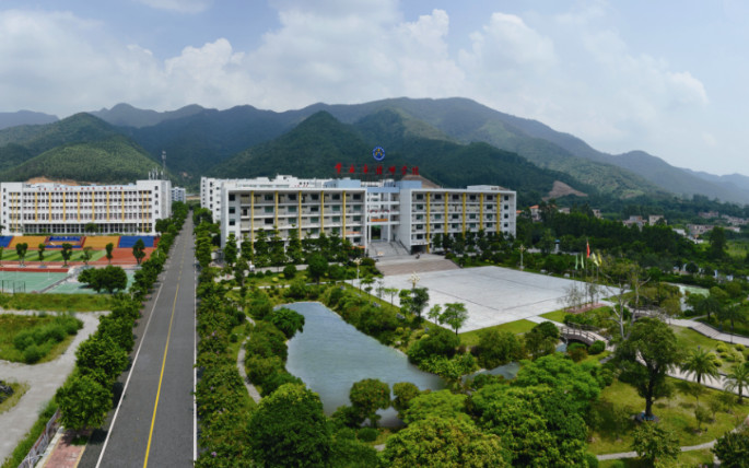 肇庆市技师学院