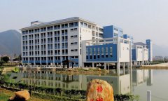 肇庆医学高等专科学校招生老师QQ及电话