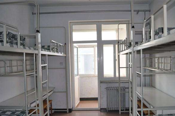保定学院