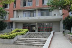 青岛大学师范学院招生老师QQ及电话
