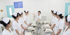 海南省学护理专业选择哪个学校
