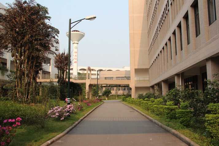 广州康大职业技术学院