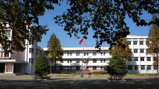 鹰潭应用工程学校