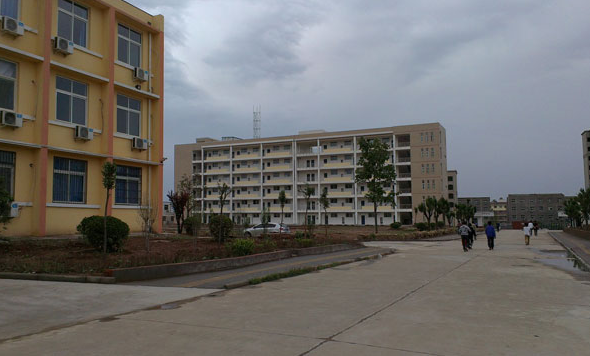 洛阳职业技术学院