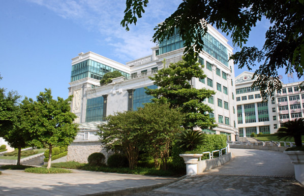 广州大学松田学院