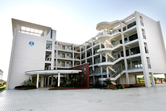 广州大学松田学院