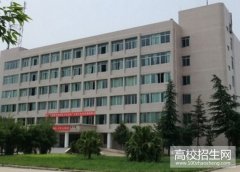 成都中医药大学附属医院针灸学校龙泉校区好不好？