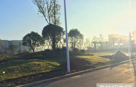 昭通卫生职业学院