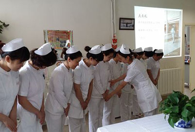 2019年四川护理职业学校学费是多少