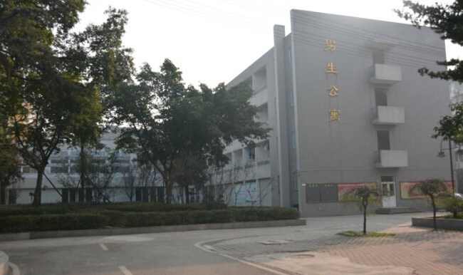 成都技师学院南校区（崇州技师学院）蜀州路校区男生寝室、宿舍
