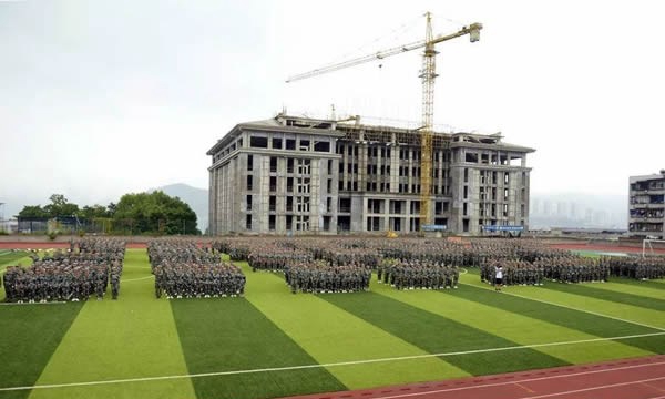 重庆三峡水利电力学校军训（4）