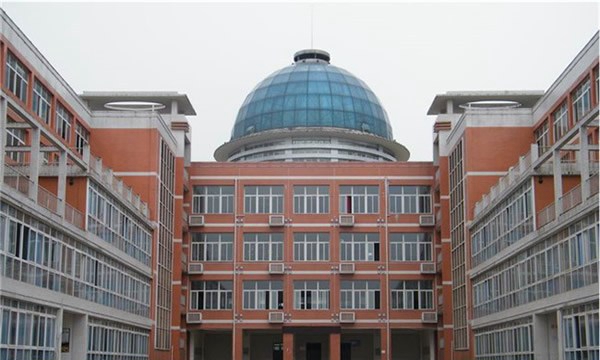 重庆市大足职业教育中心校园一角