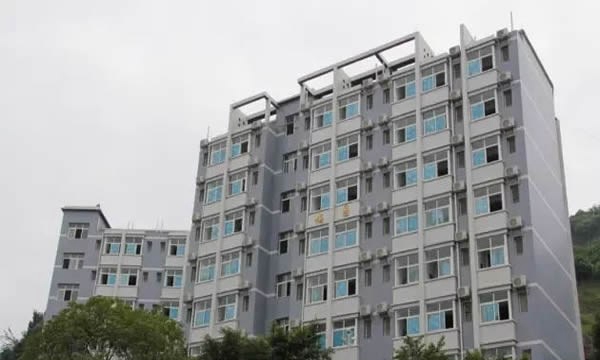 重庆云阳职业教育中心学生宿舍