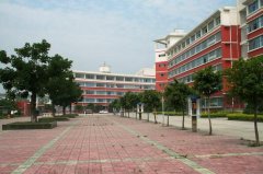 四川省人民医院护士学校地址在哪里？