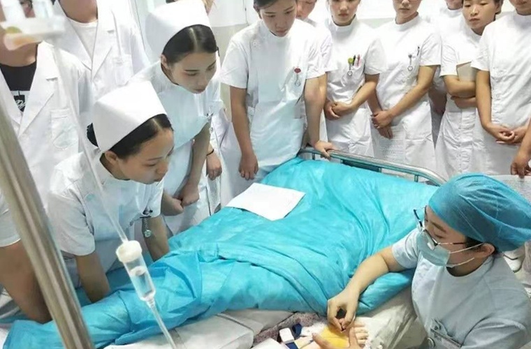 平凉建筑工程技术学校