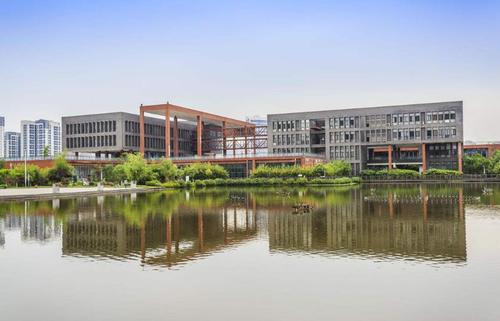 重庆新渝技工学校