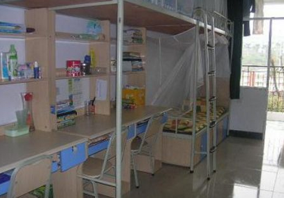 重庆轻工业技工学校