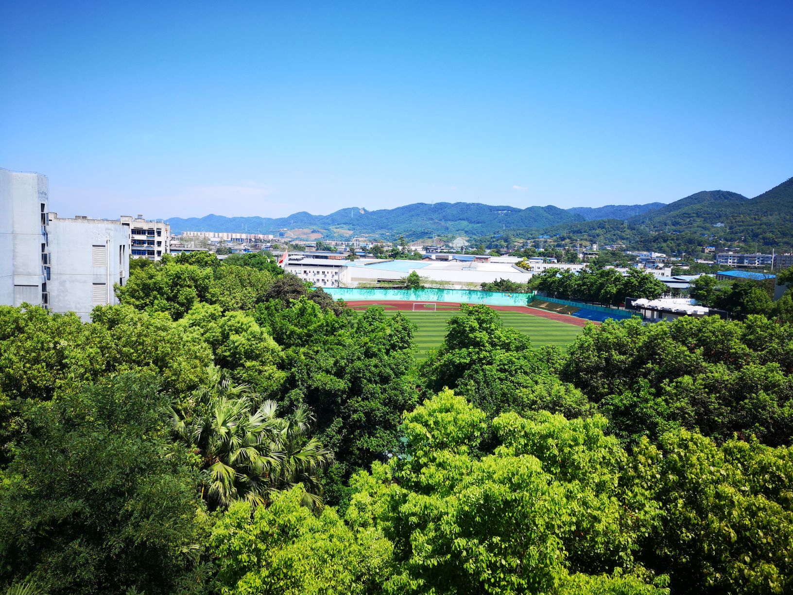 重庆万州三峡服装艺术学校