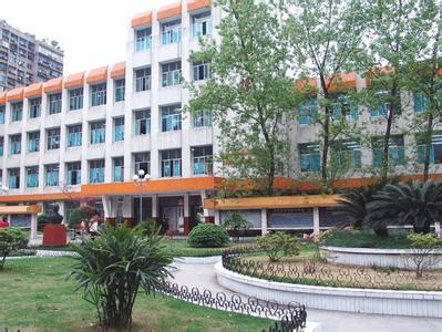重庆万州电子信息工程学校