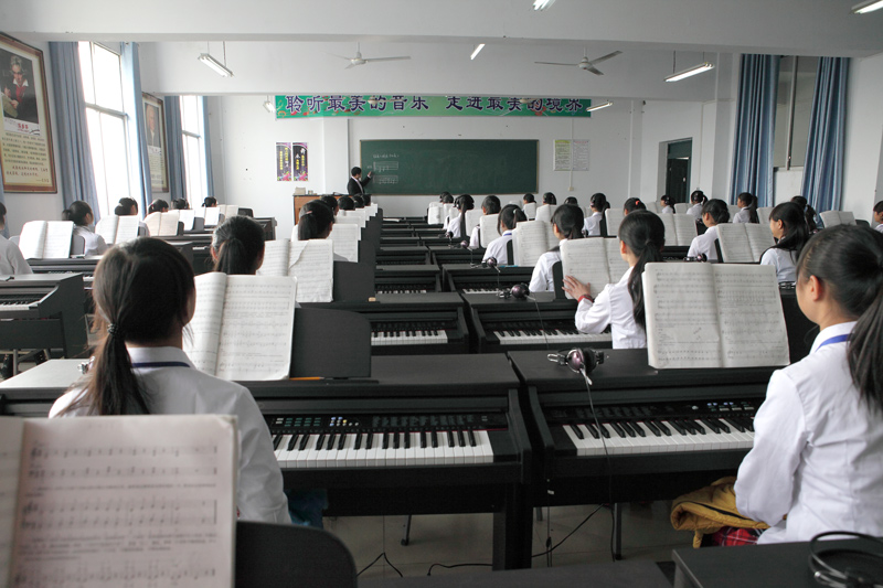 重庆机械职工中等专业学校