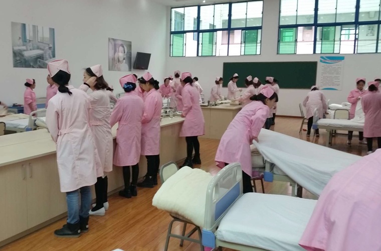 梧州卫校