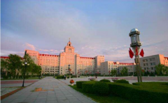 哈尔滨市商业学校简介